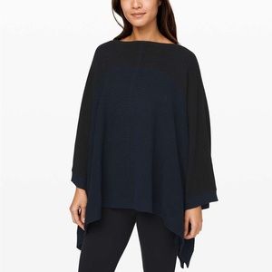 Like new Lululemon “It All Lines Up” Poncho- navy & black colorway.